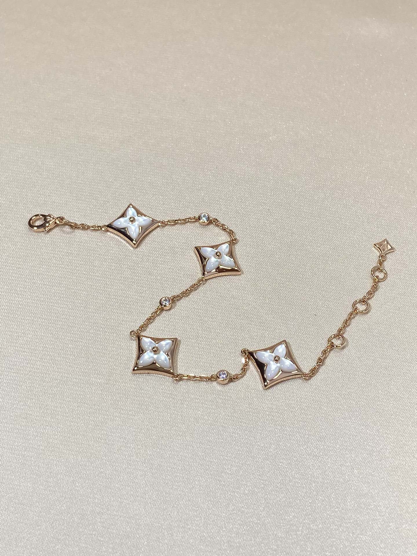 [Glimmer]星のモチーフマザーオブパールダイヤモンドピンクゴールドブレスレット