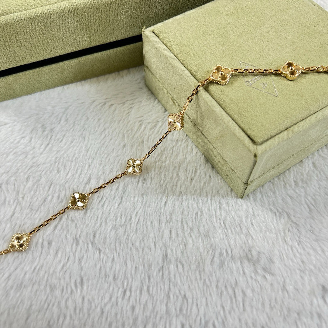 [グリマー]クローバー 6モチーフ ダイヤモンド ブレスレット