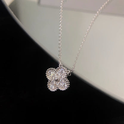 [Glimmer]クローバー 15MM ダイヤモンド シングル フラワー ネックレス