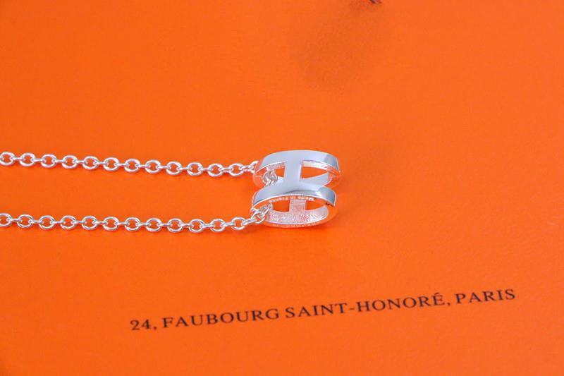 [Glimmer]HM NECKLACE H LETTERS OVAL SERIES