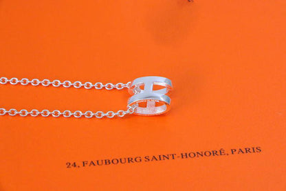 [Glimmer]HM NECKLACE H LETTERS OVAL SERIES