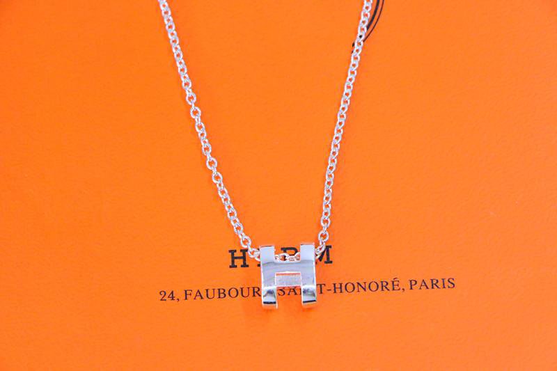 [Glimmer]HM NECKLACE H LETTERS OVAL SERIES