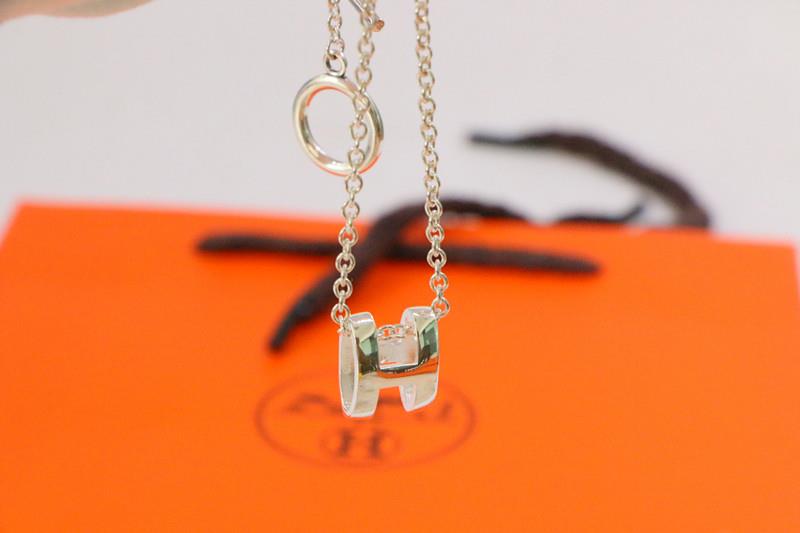 [Glimmer]HM NECKLACE H LETTERS OVAL SERIES